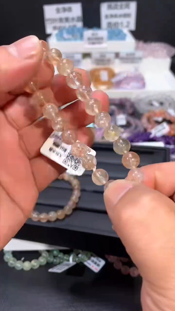 【闪购商品】水晶手链未镶嵌017彩兔毛8+