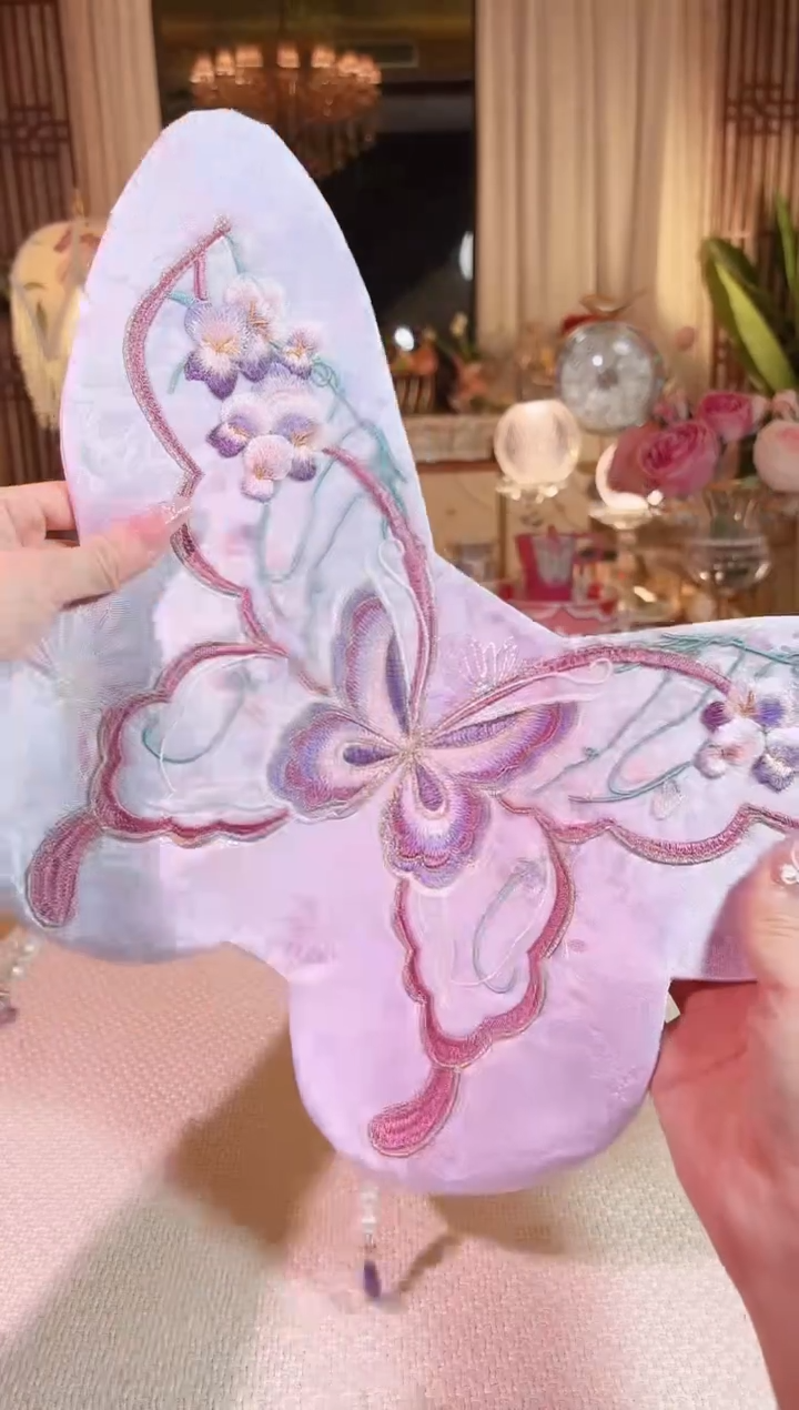 欧根纱蝴蝶茶席----如图----