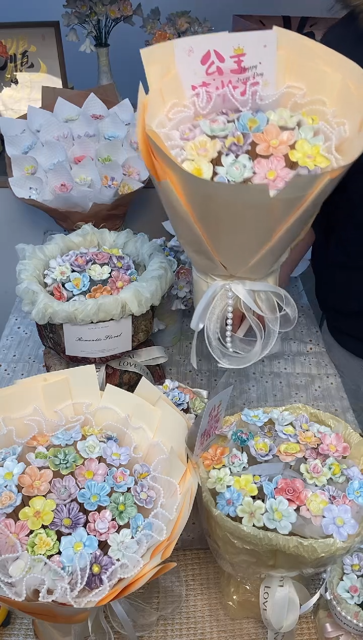 摆件陶囚****u珍珠款式28支成品花束1束