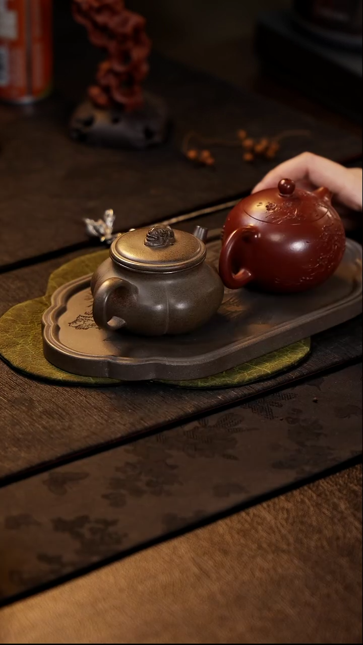 茶壶紫砂瑞狮+朱泥西施+壶承