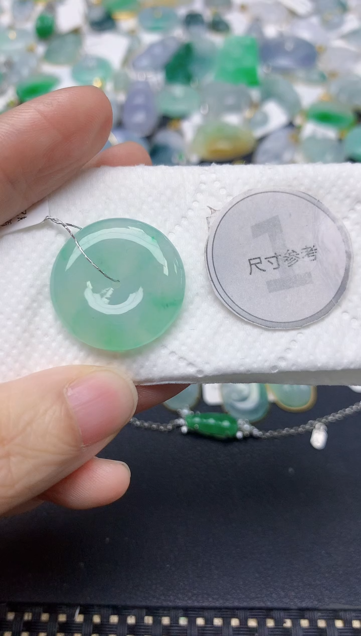 颈饰未镶嵌翡翠天然缅甸A货翡翠