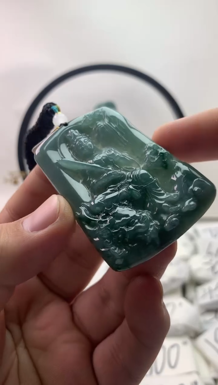 翡翠未镶嵌颈饰文殊【品质一般能接受再拍】