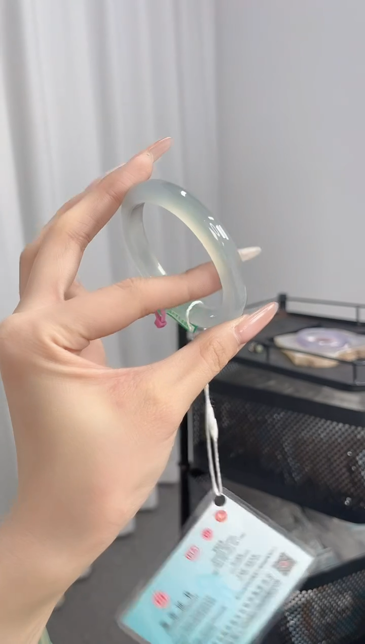 【闪购商品】玛瑙/玉髓手镯未镶嵌55-56圈