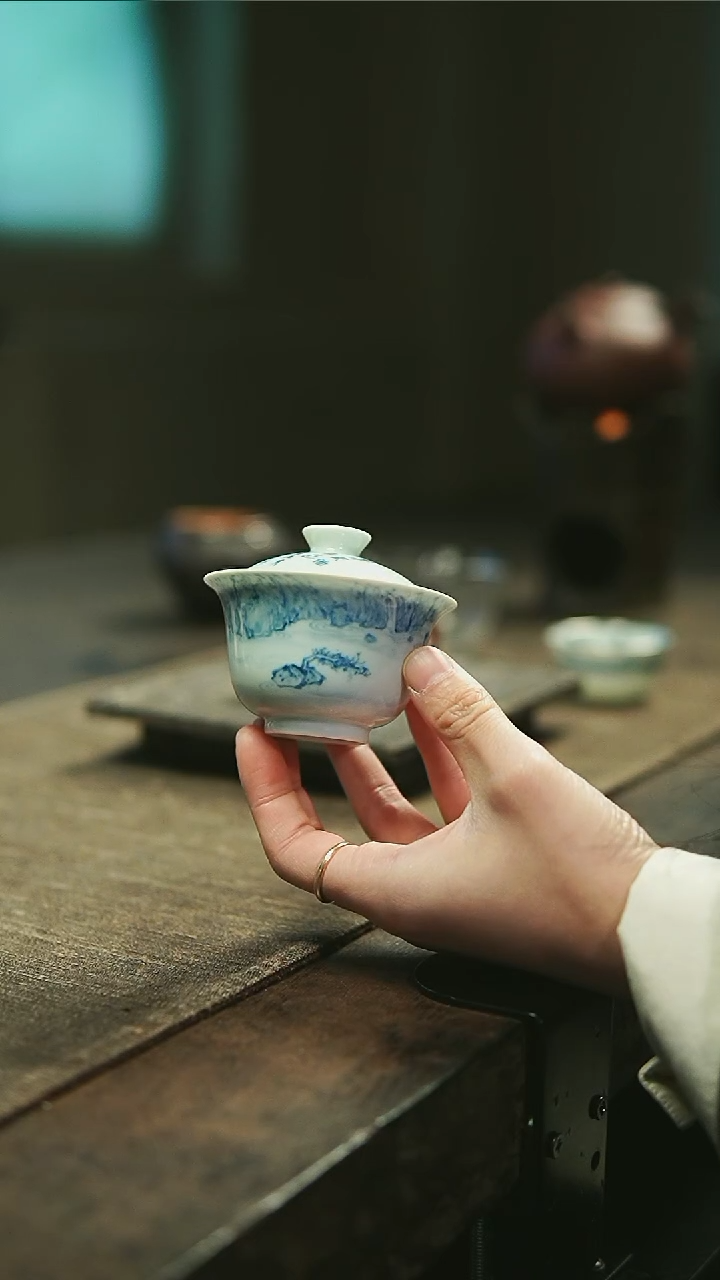 【闪购商品】定园青花夜游赤壁盖碗