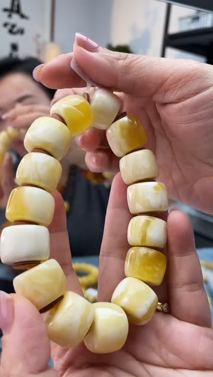 未镶嵌琥珀珠宝奇石057 18