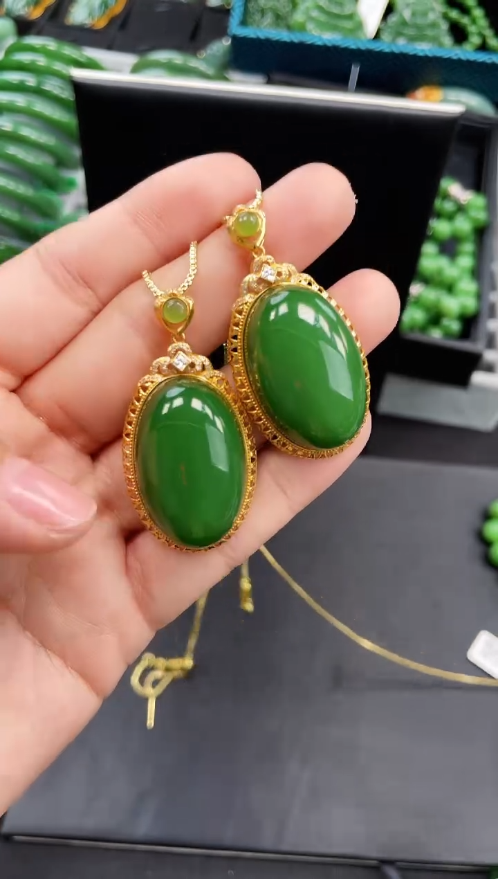 【闪购商品】和田玉吊坠18K金镶嵌30MM 多样性发一