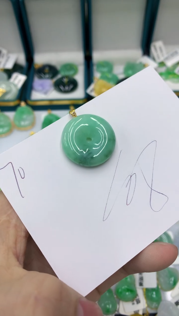 【闪购商品】翡翠颈饰18K金镶嵌11111111111