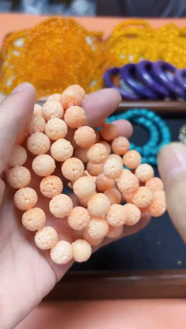 1041号卡12mm粉色如意手串