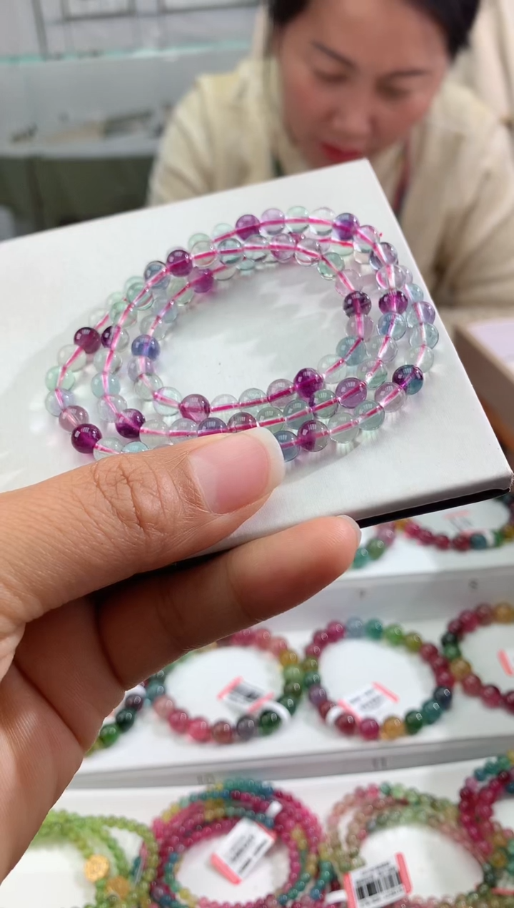 【闪购商品】萤石手串未镶嵌多样性发一条