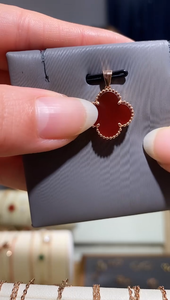 【闪购商品】玛瑙/玉髓吊坠(不含链)18K金镶嵌吊坠