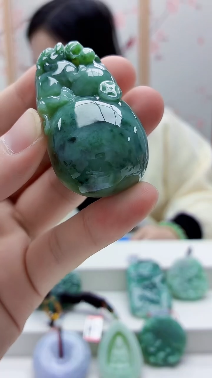 未镶嵌定制翡翠4852bb-毛货挂件12