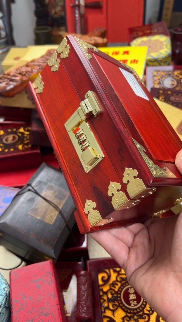 【闪购商品】交趾黄檀（大红酸枝）————————————