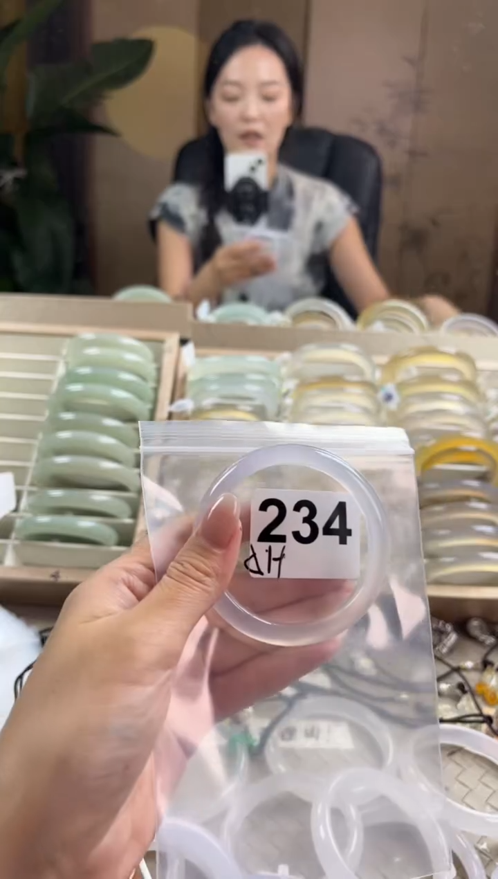 手镯玛瑙/玉髓未镶嵌234