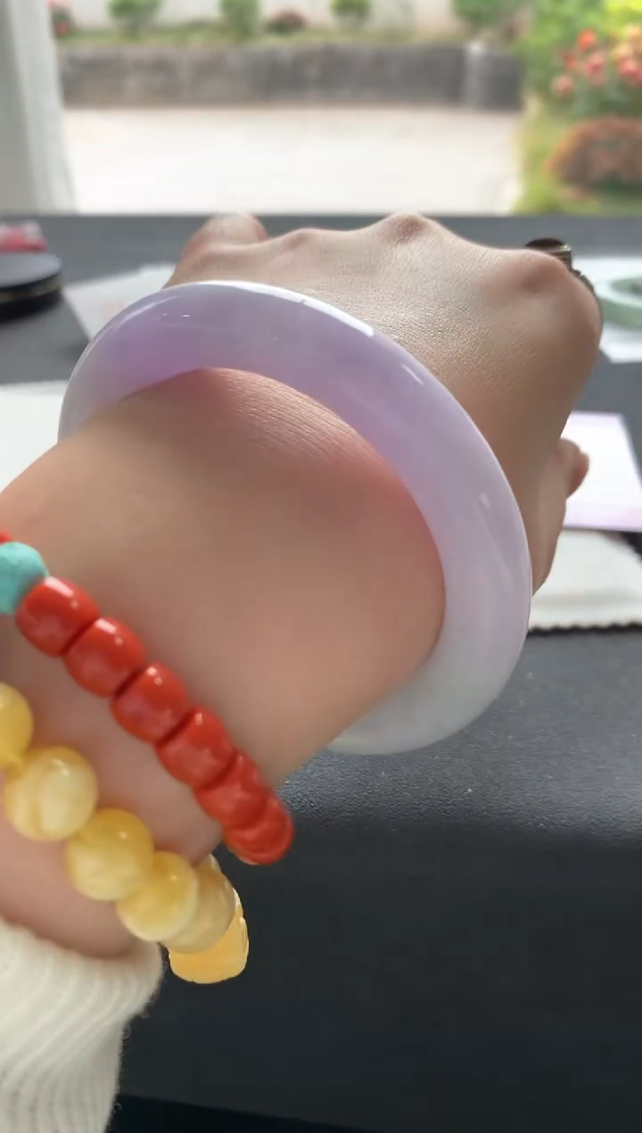 【闪购商品】翡翠手镯未镶嵌56.3圆条买断A9448