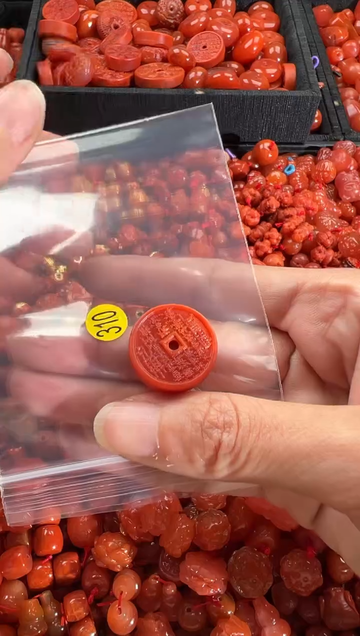 【闪购商品】南红玛瑙颈饰未镶嵌1