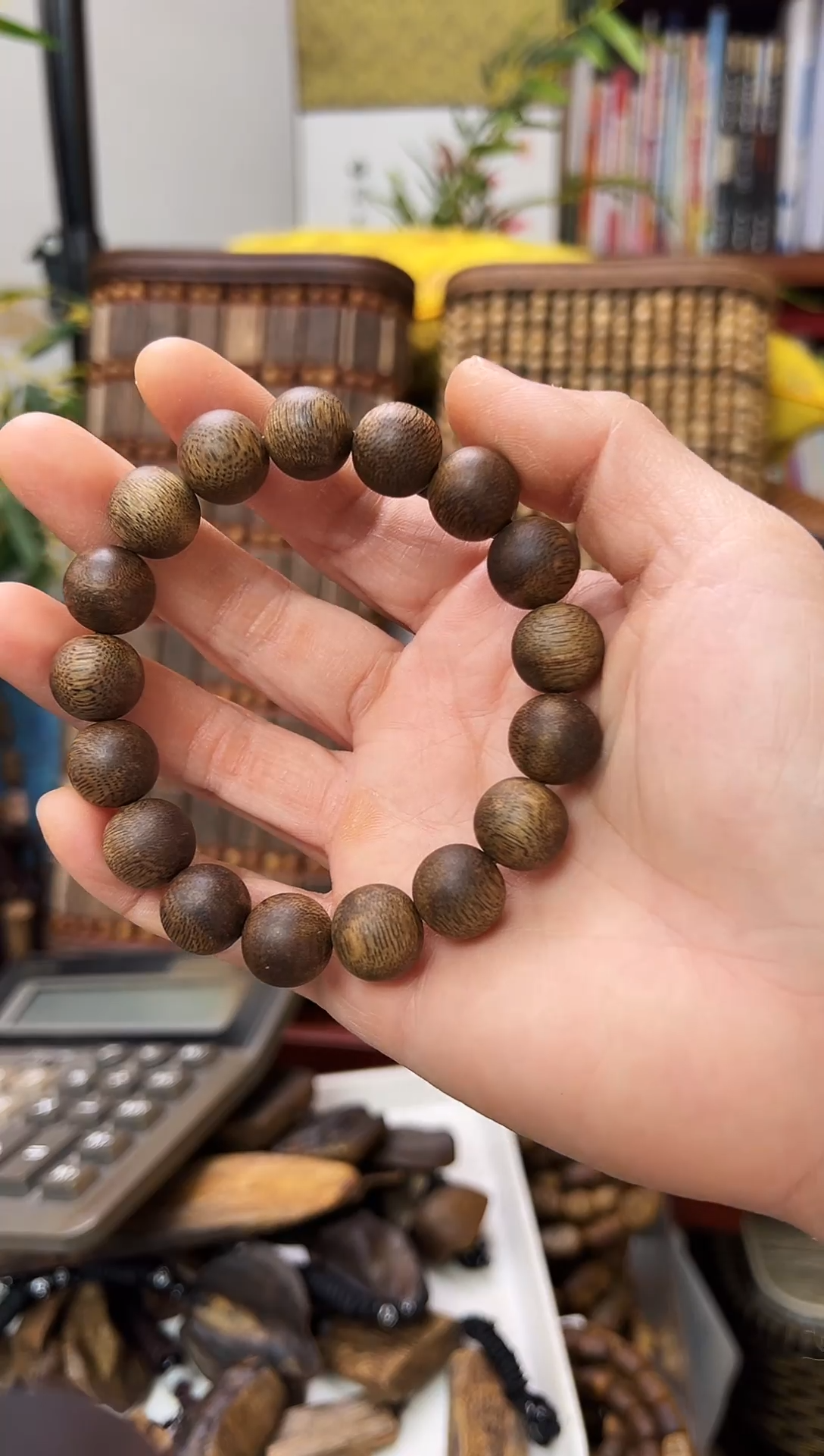 沉香手串棋楠乌身圆珠单圈