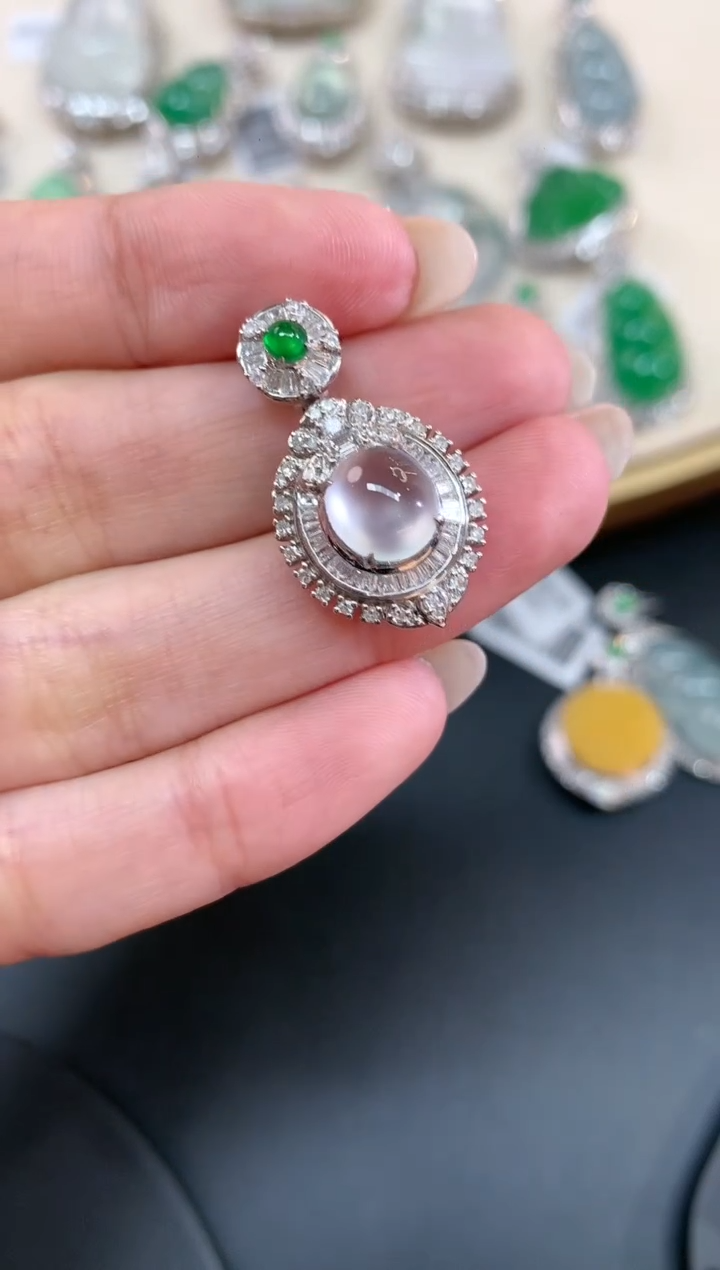 【闪购商品】翡翠吊坠(不含链)18K金镶嵌A653|13800