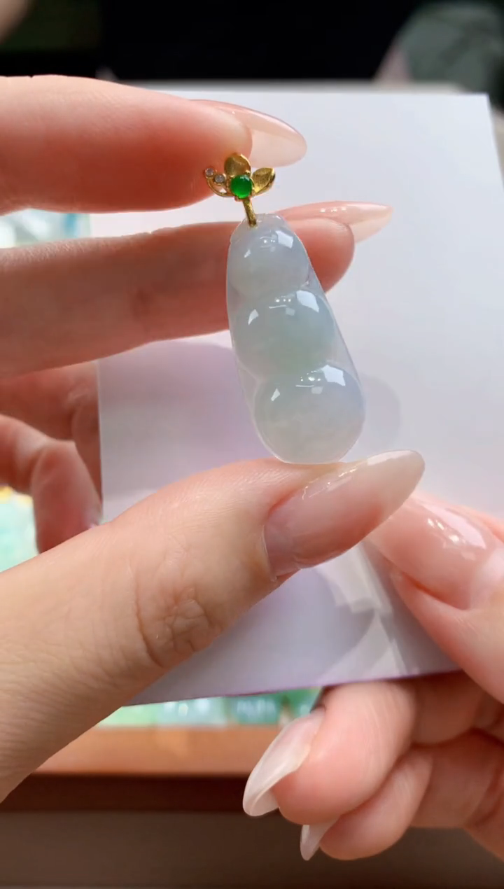 翡翠未镶嵌颈饰天然A货翡翠挂件