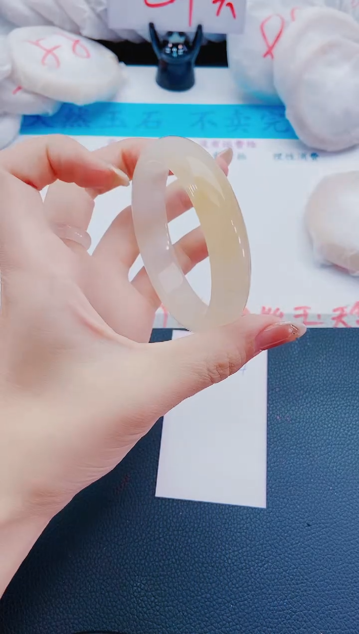 未镶嵌手镯石英质玉L174-59-60