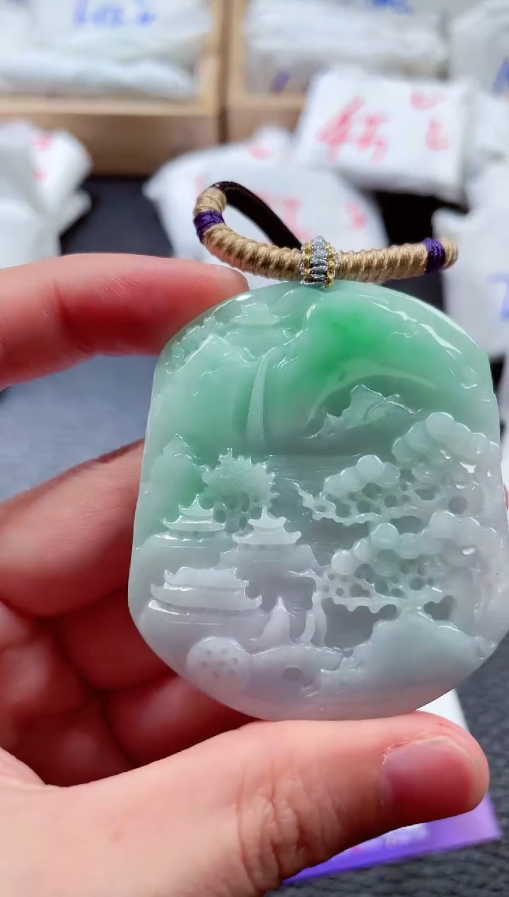 翡翠未镶嵌颈饰00012725