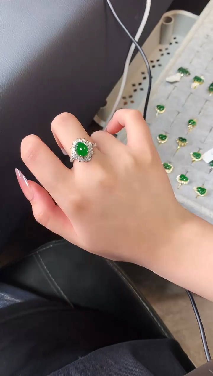 【闪购商品】翡翠戒指银S925镶嵌521411