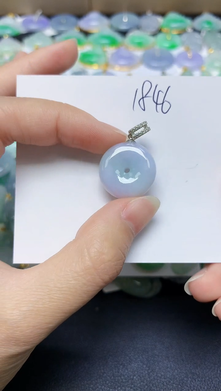 翡翠未镶嵌颈饰 天然缅甸翡翠A货