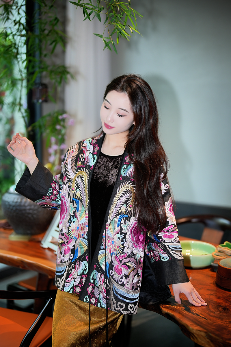 蓝大【粉麟】桑蚕丝刺绣外套6525