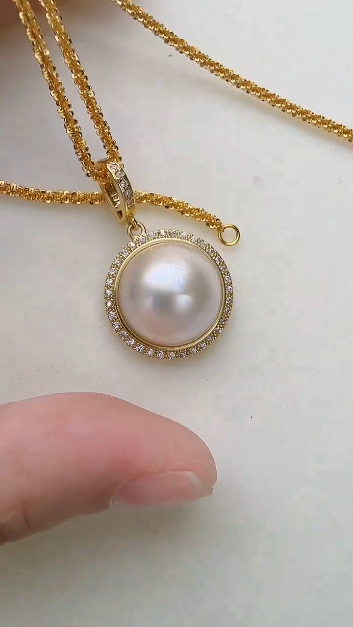 合金颈饰拼合珍珠（马贝珠）金色太阳花