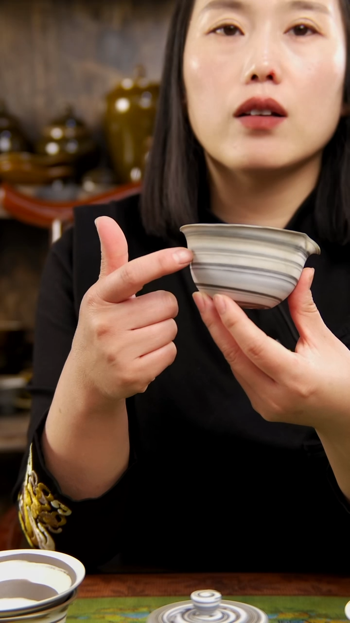 手工搅胎泥公道杯