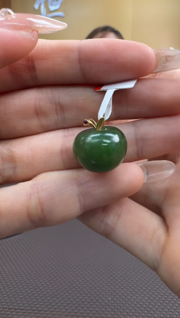 【闪购商品】和田玉挂件18K金镶嵌挂件
