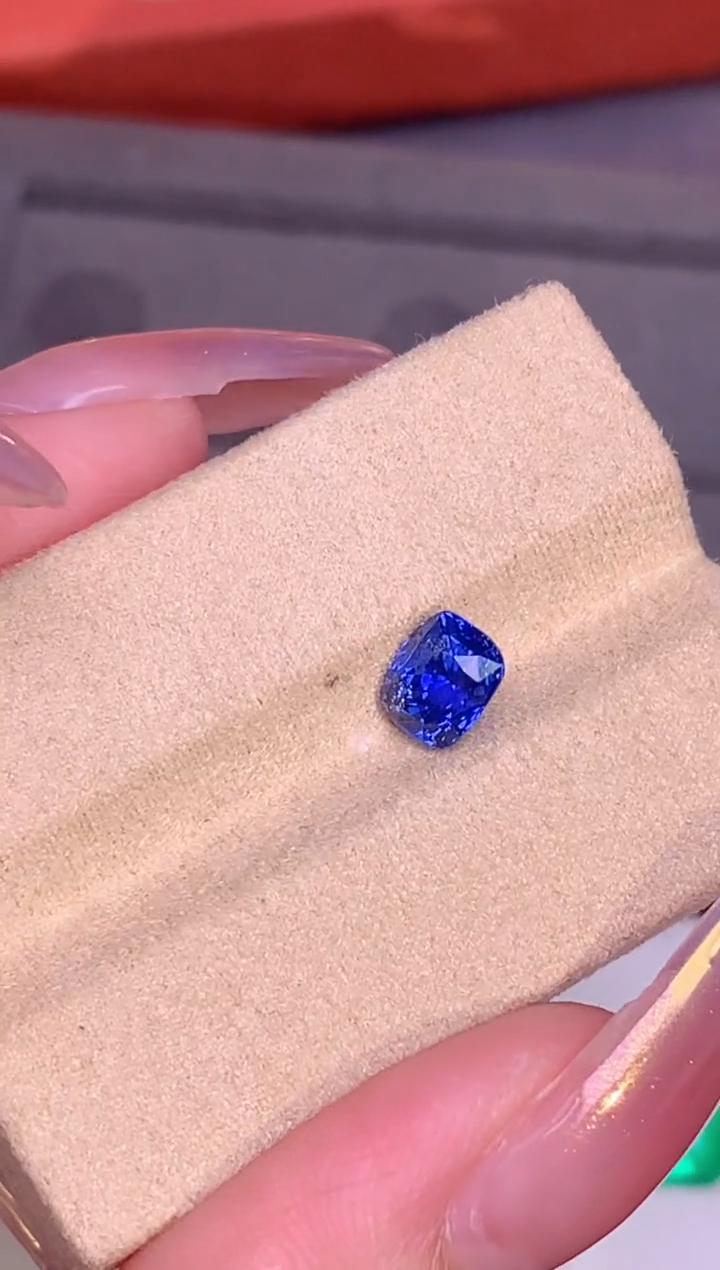 蓝宝石裸石未镶嵌1.51  缅甸无烧