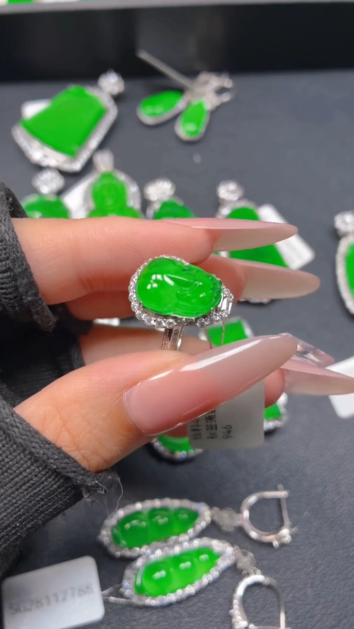 银S925镶嵌戒指翡翠马**胎00