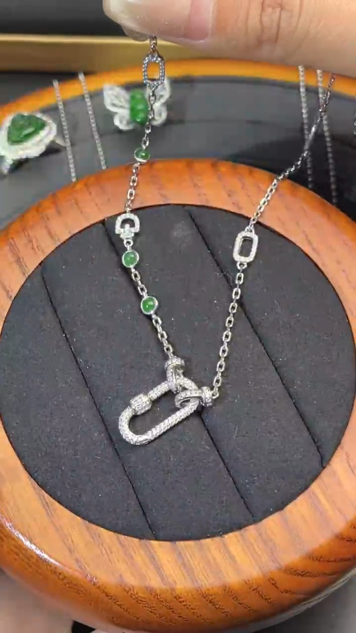 【闪购商品】翡翠套链银S925镶嵌回形针百搭链