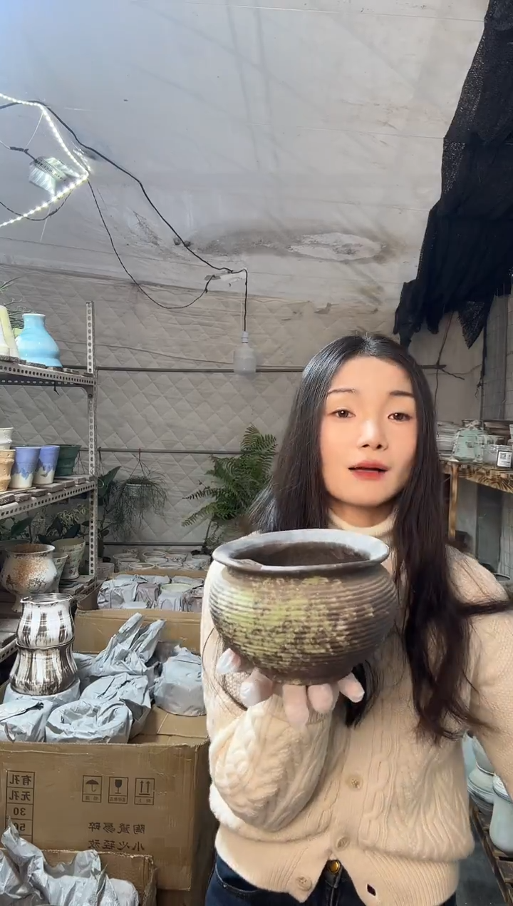 以实际为准编号  145 景德镇手工手绘花盆