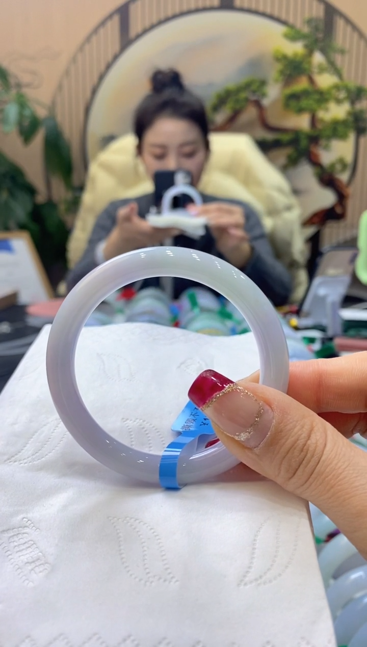 【闪购商品】翡翠手镯未镶嵌99910479