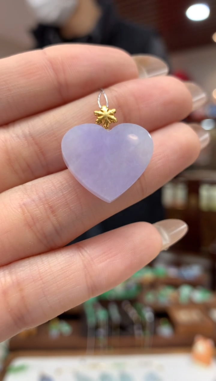 【闪购商品】翡翠吊坠(不含链)18K金镶嵌爱心