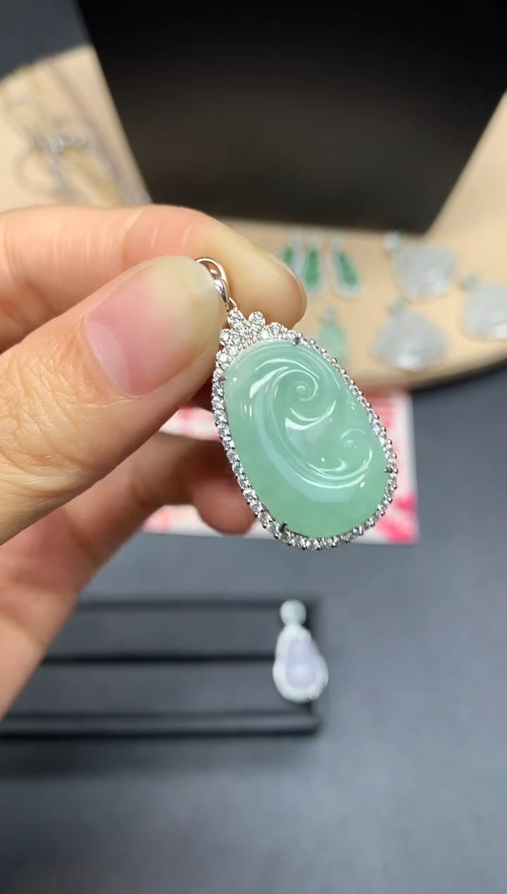 【闪购商品】翡翠吊坠(不含链)银S925镶嵌如意【多样性发其一】