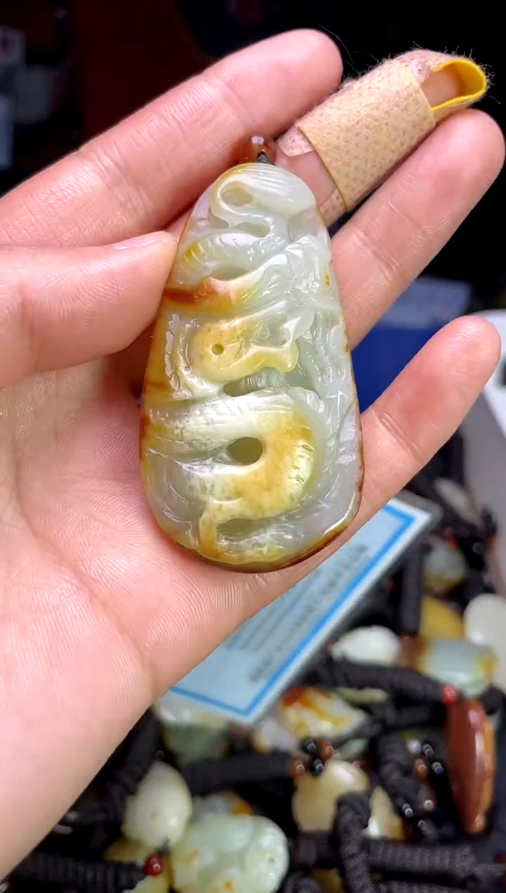 【闪购商品】和田玉颈饰未镶嵌1