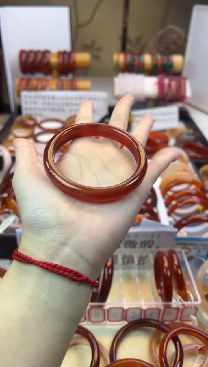 【闪购商品】玛瑙/玉髓手镯未镶嵌56圈口