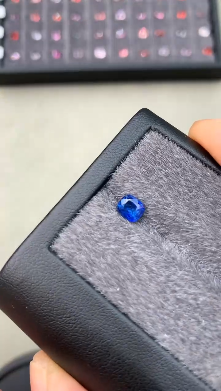 【闪购商品】定制蓝宝石裸石未镶嵌1.16ct 兰卡老烧蓝宝石