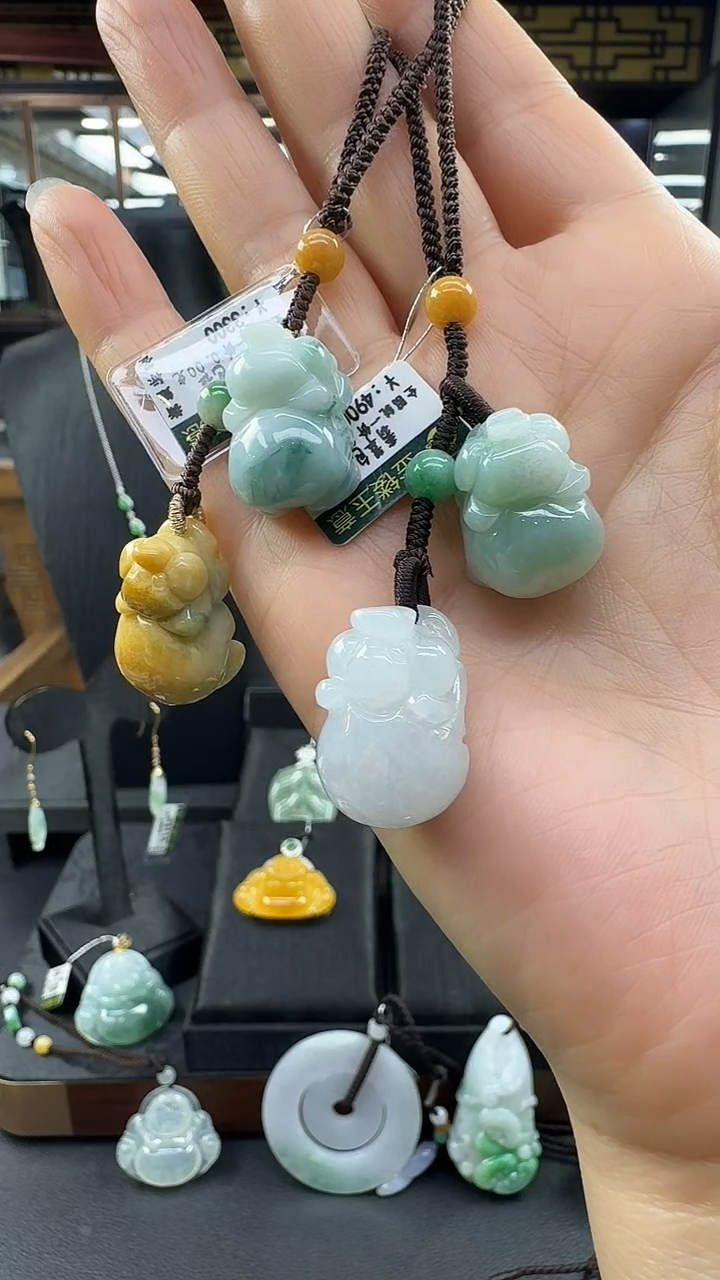 未镶嵌挂件翡翠小猪挂件多样性发其一