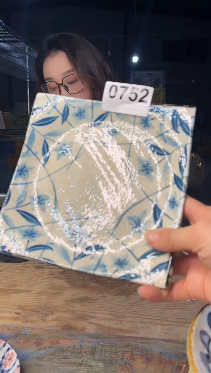 【闪购商品】碗          752号