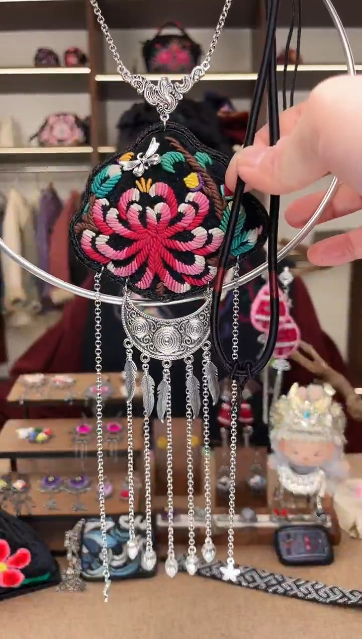 织绣A11黔东南苗族刺绣