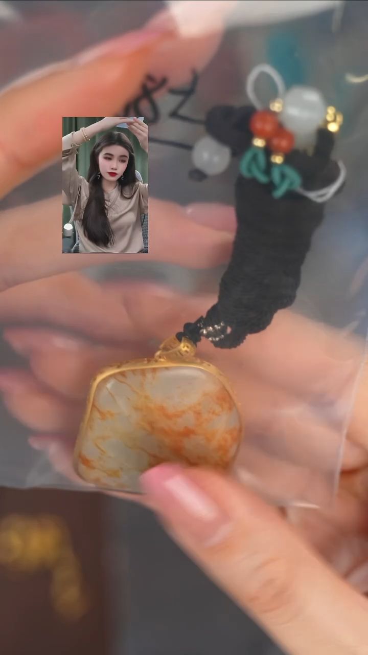 【闪购商品】和田玉颈饰18K金镶嵌1111111111