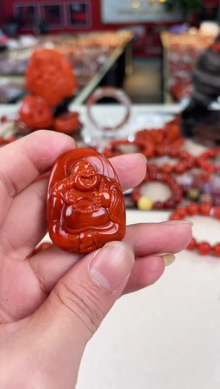 未镶嵌佛公吊坠南红玛瑙（多样式发其一）