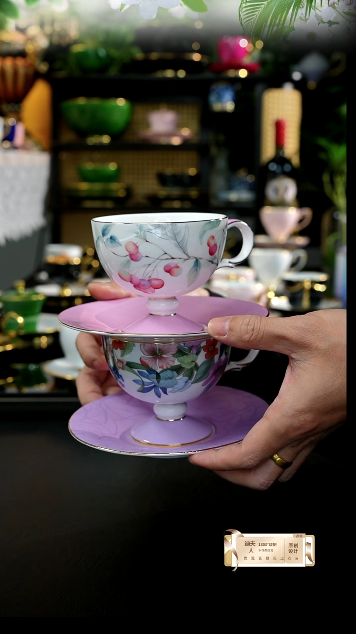 樱桃+紫色咖啡杯
