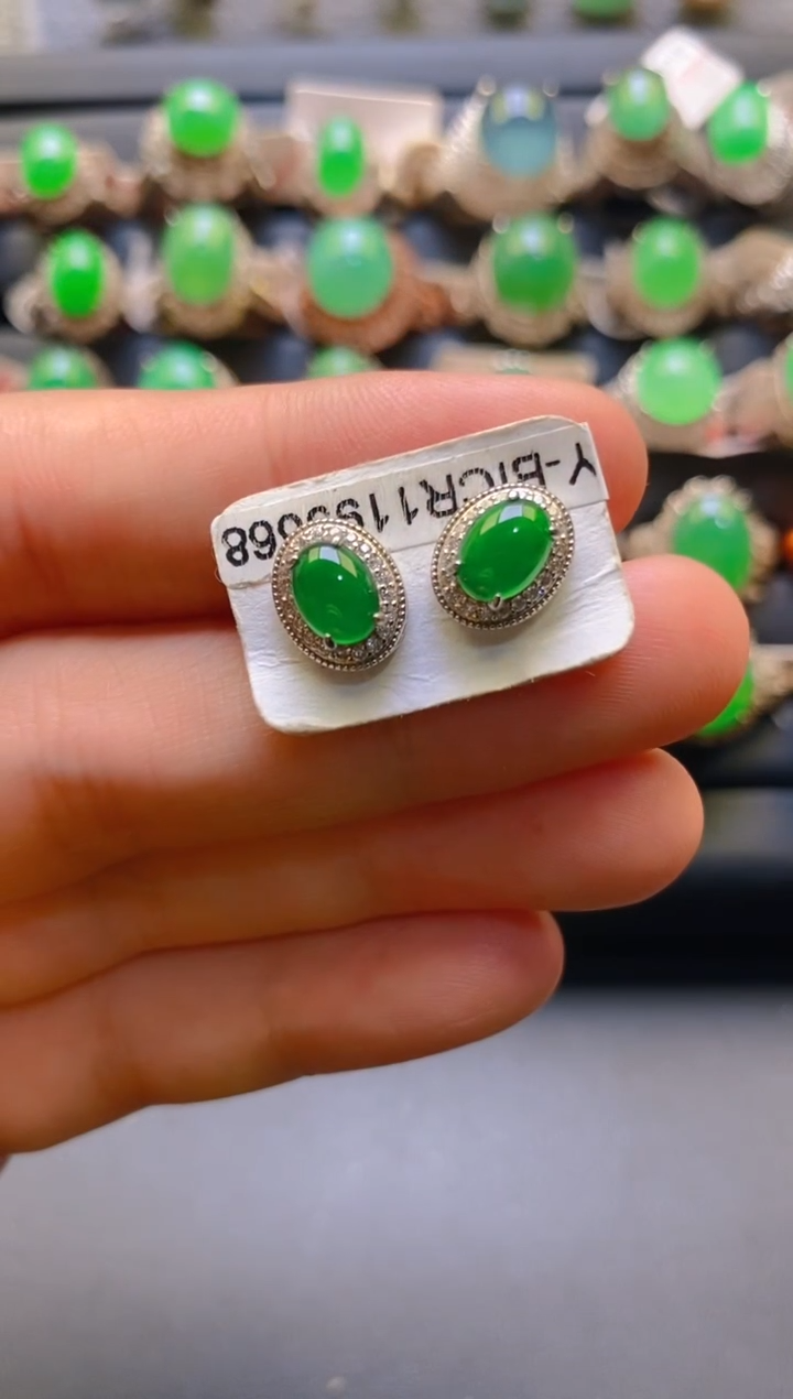 【闪购商品】翡翠耳饰银S925镶嵌天然A货翡翠1