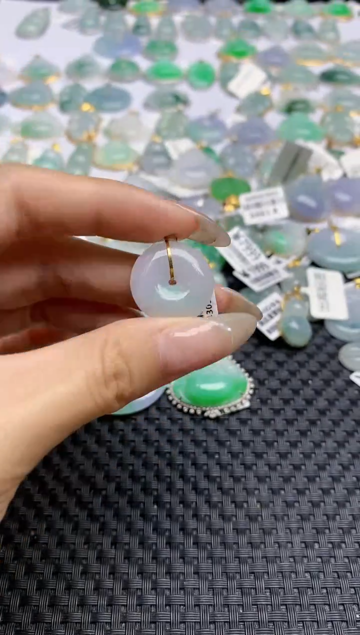 【闪购商品】翡翠颈饰18K金镶嵌天然翡翠A货