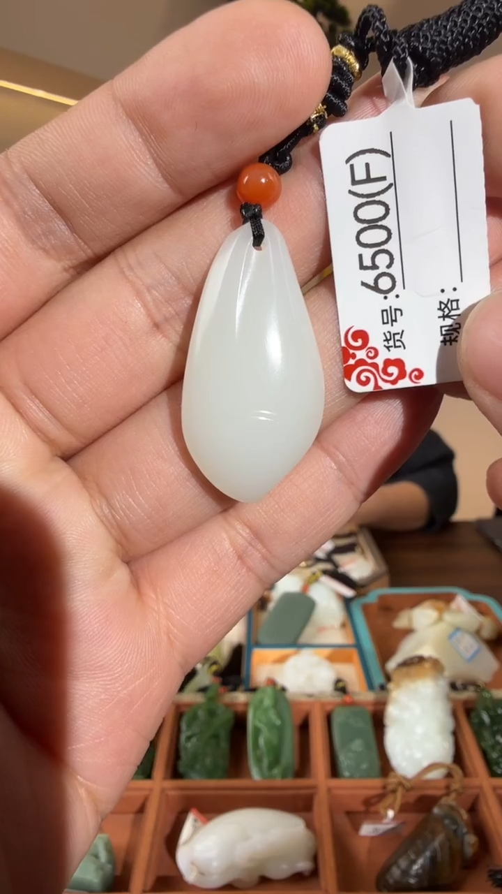 颈饰未镶嵌和田玉F