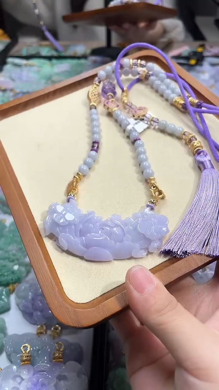 【闪购商品】翡翠颈饰未镶嵌吊坠